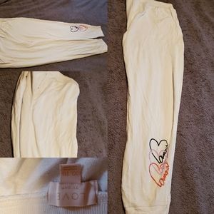 In mint condition  Gap /Love sweat pants